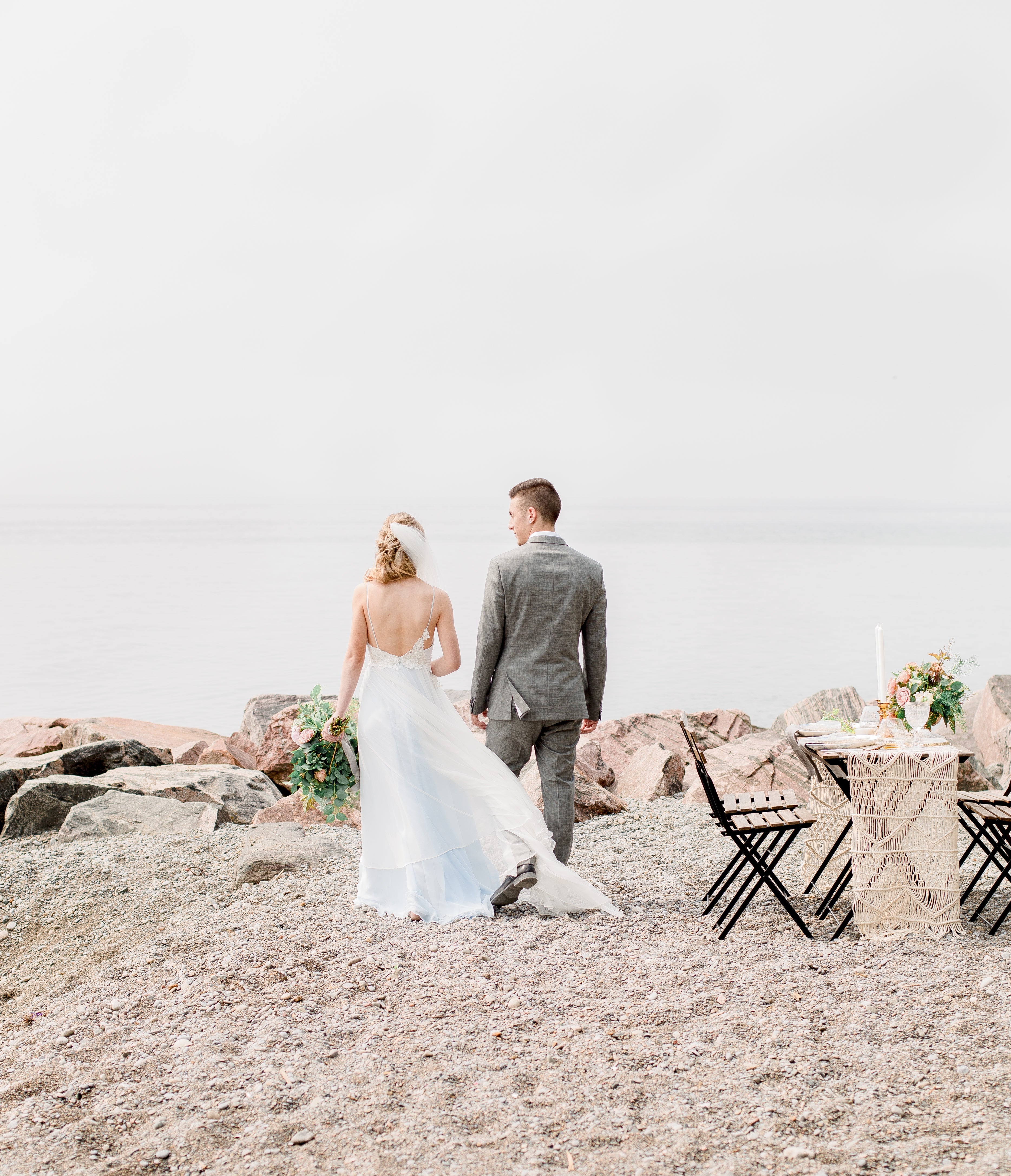 boda en la planya con pareja hetero de novios